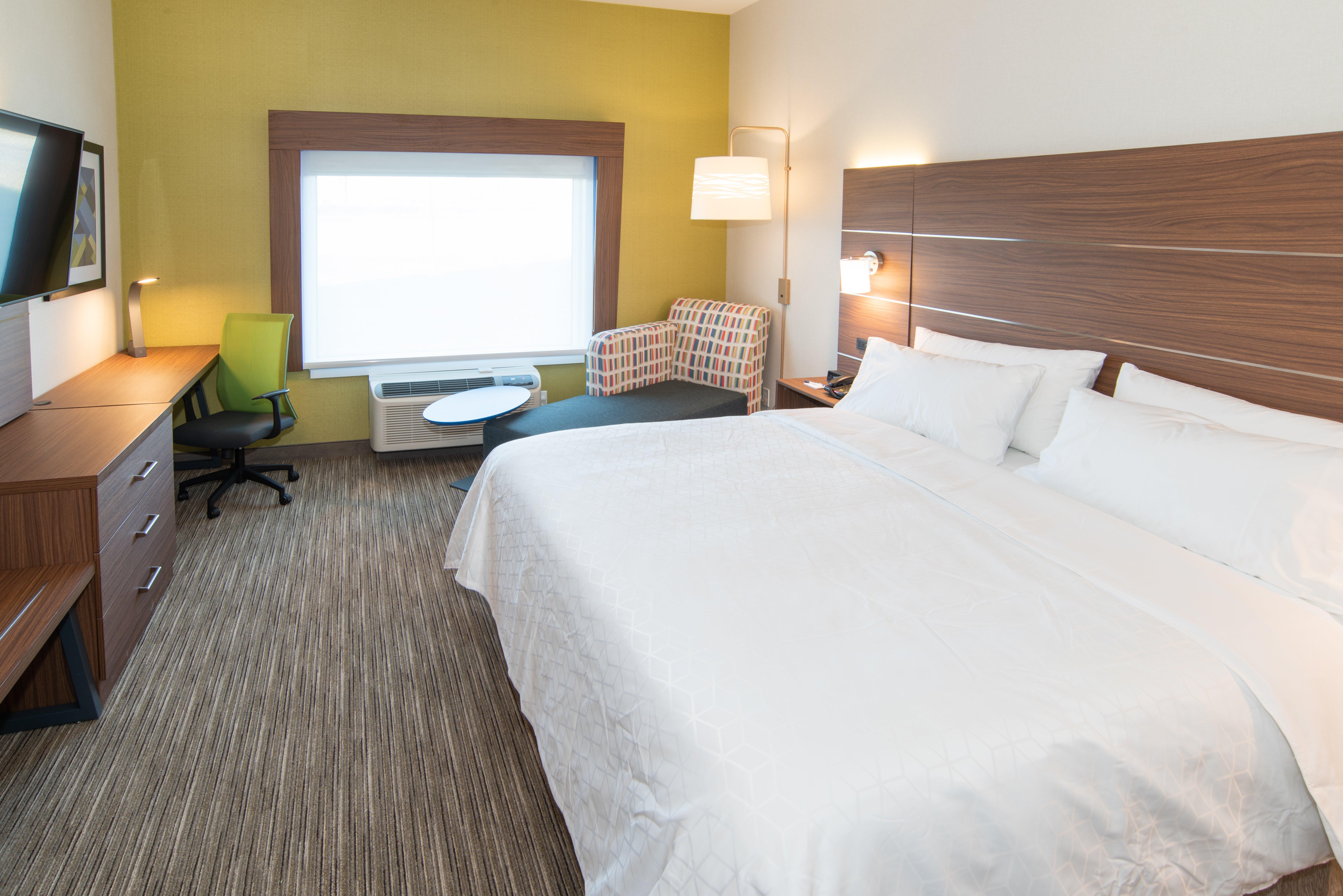 Holiday Inn Express & Suites - North Battleford By Ihg Екстериор снимка