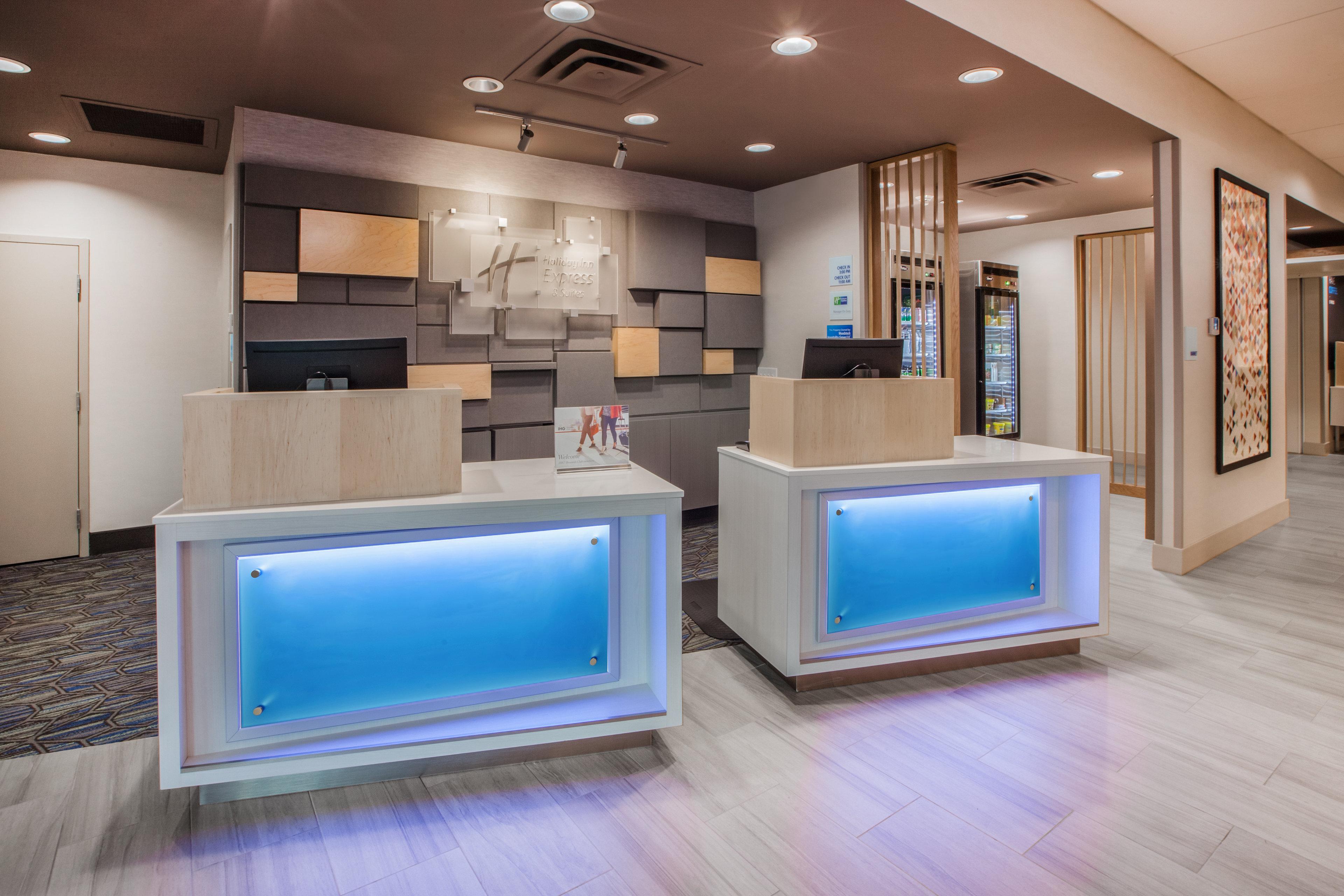Holiday Inn Express & Suites - North Battleford By Ihg Екстериор снимка