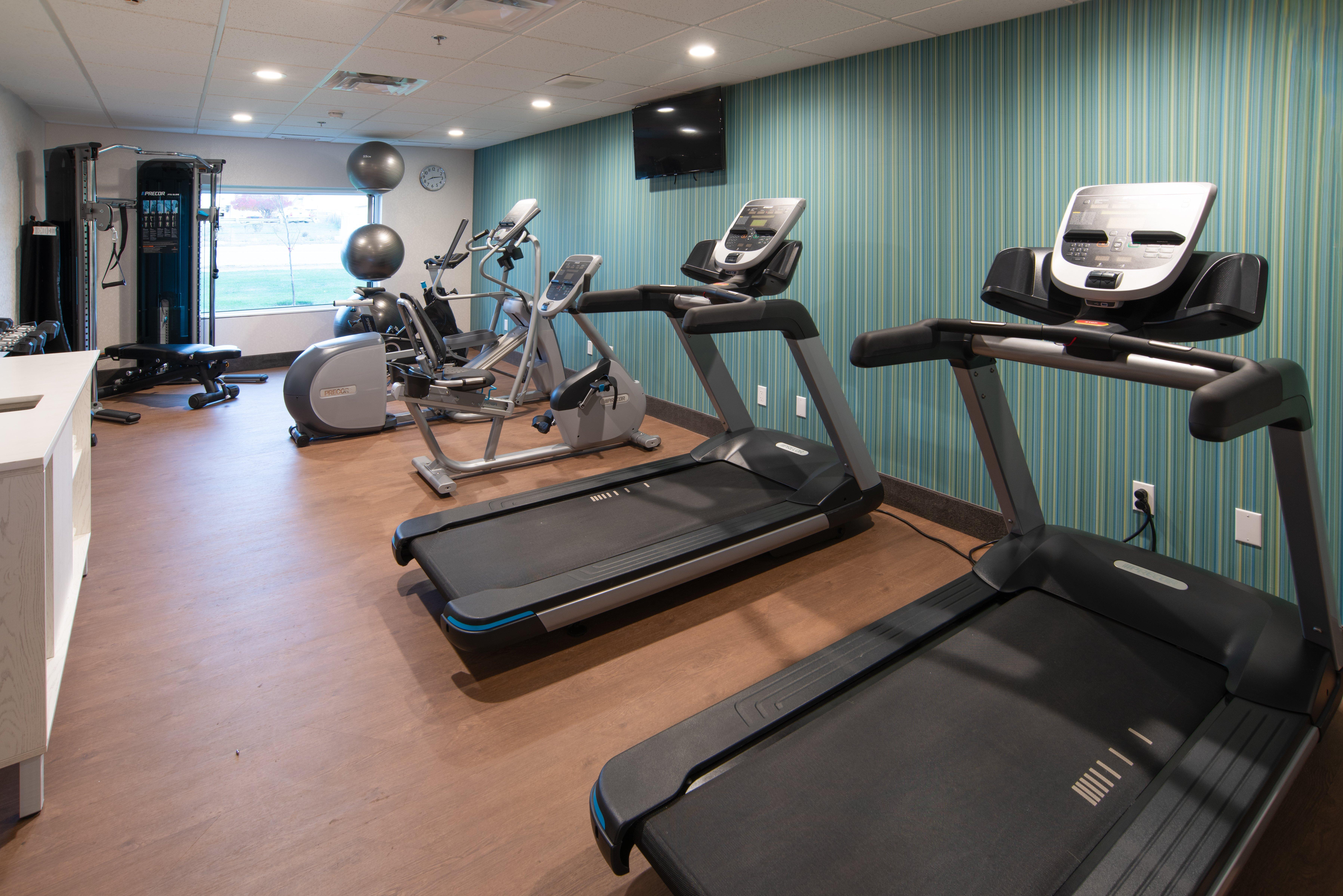 Holiday Inn Express & Suites - North Battleford By Ihg Екстериор снимка