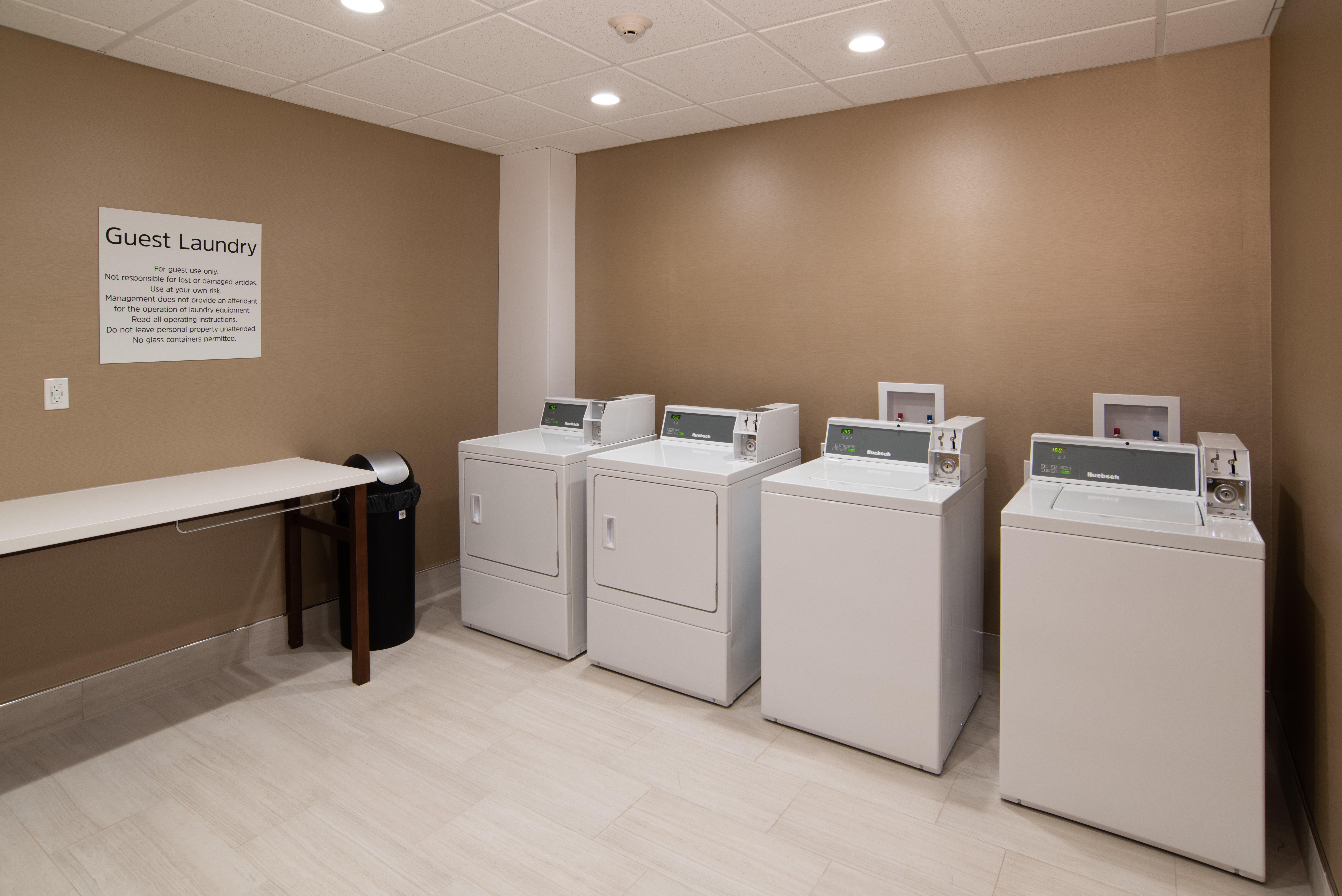 Holiday Inn Express & Suites - North Battleford By Ihg Екстериор снимка